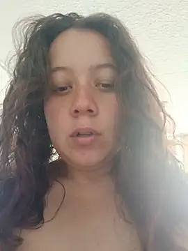 Snapshot of amaia_15 chatting on May 16, 2026, 3:22 pm amaia 15 online show from May 16, 2026, 3:22 pm