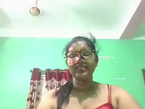 Snapshot of Kavya17 chatting on June 7, 2026, 8:58 pm Kavya17 online show from June 7, 2026, 8:58 pm
