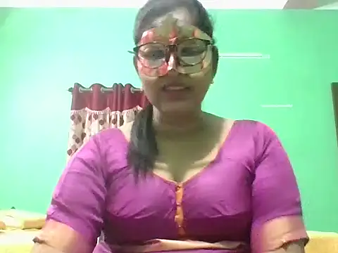 Snapshot of Kavya17 chatting on June 11, 2026, 6:16 pm Kavya17 online show from June 11, 2026, 6:16 pm