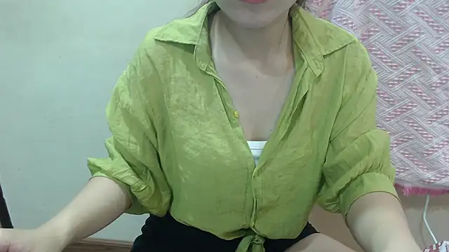 Snapshot of ani-want chatting on May 29, 2026, 1:11 am ani-want online show from May 29, 2026, 1:11 am