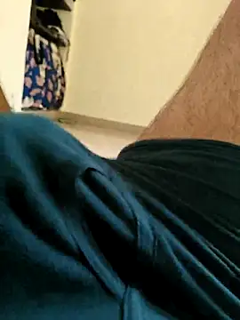 1Horny Boy1 online show from May 27, 2026, 5:26 am