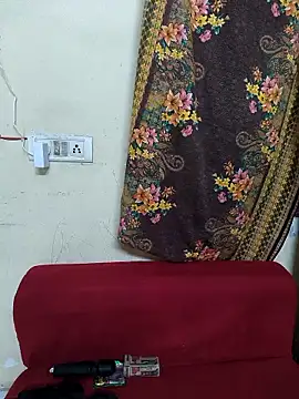 Snapshot of Ruhani_ chatting on June 7, 2026, 6:57 pm Ruhani online show from June 7, 2026, 6:57 pm