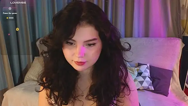 Snapshot of lollyy_pop chatting on July 12, 2026, 1:28 am lollyy pop online show from July 12, 2026, 1:28 am