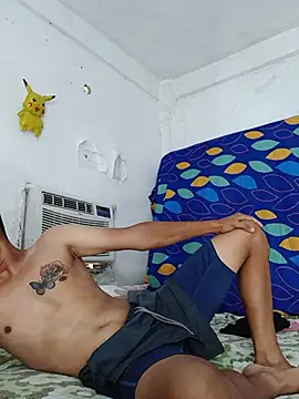 Alextorin18 online show from July 8, 2026, 7:36 pm