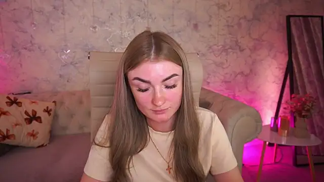 Lolly Rosee online show from May 20, 2026, 6:54 am
