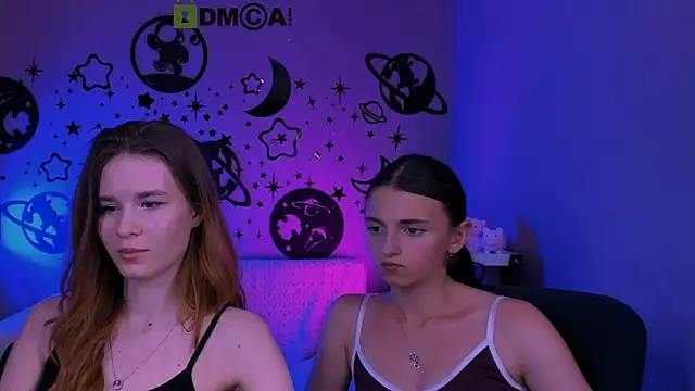 caroline honeyy online show from July 21, 2026, 8:32 pm