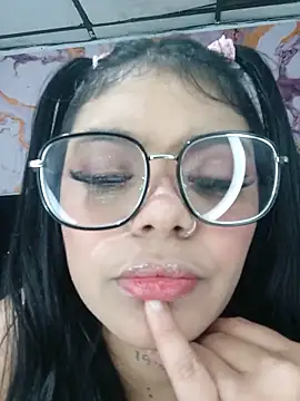 Snapshot of luxuryluna chatting on June 15, 2026, 10:53 pm luxuryluna online show from June 15, 2026, 10:53 pm