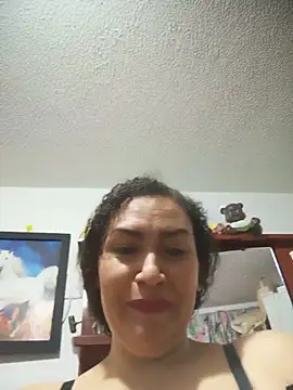 Snapshot of paulett15 chatting on May 31, 2026, 6:09 pm paulett15 online show from May 31, 2026, 6:09 pm