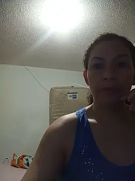 Snapshot of paulett15 chatting on June 16, 2026, 1:55 pm paulett15 online show from June 16, 2026, 1:55 pm
