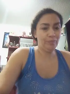 Snapshot of paulett15 chatting on June 6, 2026, 2:00 pm paulett15 online show from June 6, 2026, 2:00 pm