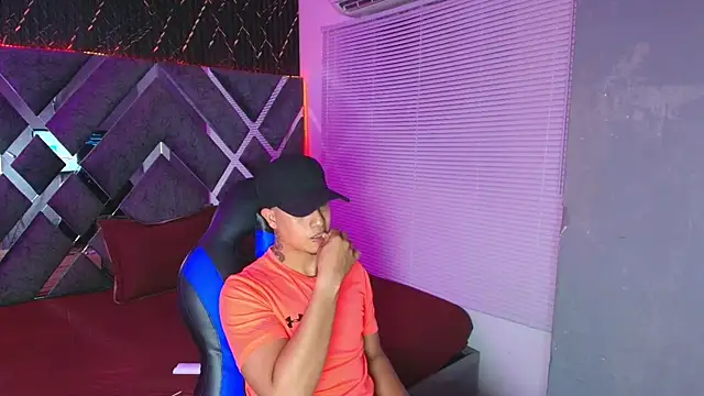 dominic connor online show from July 10, 2026, 3:28 am