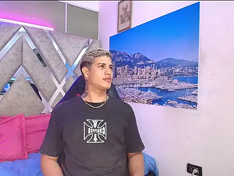 dominic connor online show from June 5, 2026, 3:33 am