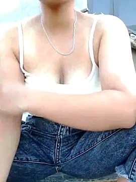 Mirra-a online show from June 6, 2026, 10:09 am