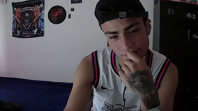 Snapshot of Fenix_hardcock chatting on May 15, 2026, 1:42 pm Fenix hardcock online show from May 15, 2026, 1:42 pm
