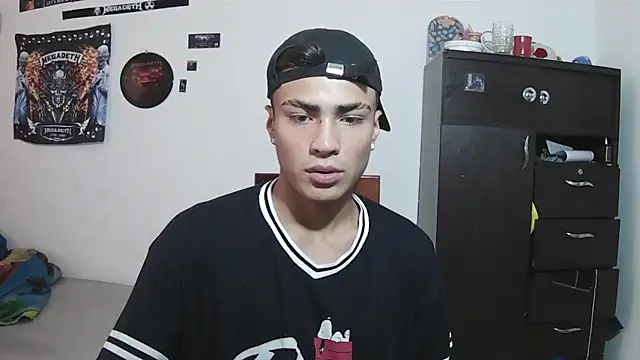 Snapshot of Fenix_hardcock chatting on June 16, 2026, 5:24 pm Fenix hardcock online show from June 16, 2026, 5:24 pm