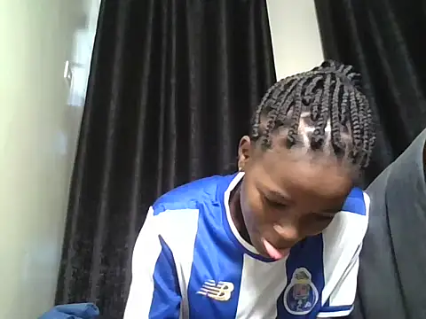 Snapshot of Chocolatebabe98 chatting on June 17, 2026, 12:04 pm Chocolatebabe98 online show from June 17, 2026, 12:04 pm
