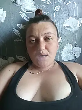 Snapshot of Angelina9612 chatting on May 23, 2026, 8:35 am Angelina9612 online show from May 23, 2026, 8:35 am
