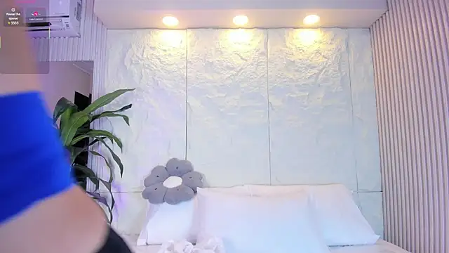 Snapshot of Dulce_Vict chatting on June 19, 2026, 3:56 am Dulce Vict online show from June 19, 2026, 3:56 am