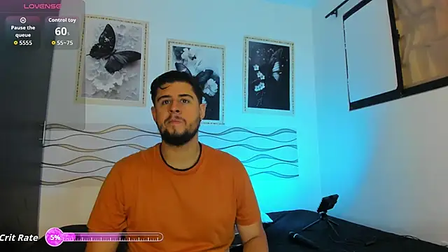 Snapshot of Ryan_evannss_ chatting on June 19, 2026, 12:00 pm Ryan evannss online show from June 19, 2026, 12:00 pm