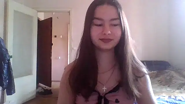 Snapshot of Bellochka201 chatting on May 28, 2026, 8:44 am Bellochka201 online show from May 28, 2026, 8:44 am