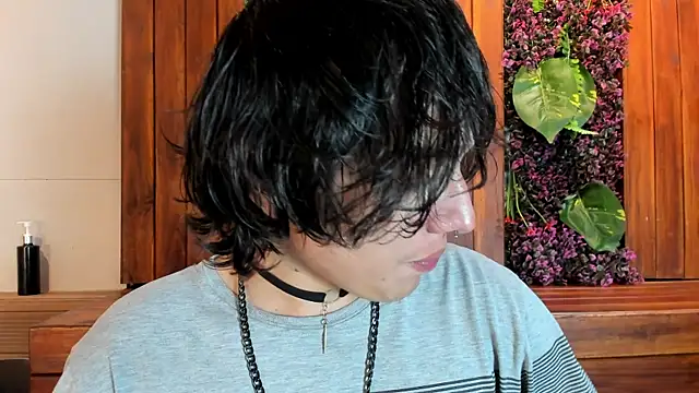 Snapshot of Brunodeluca_ chatting on July 3, 2026, 8:37 pm Brunodeluca online show from July 3, 2026, 8:37 pm