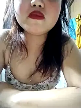 Snapshot of lie_louron chatting on May 17, 2026, 5:46 pm lie louron online show from May 17, 2026, 5:46 pm