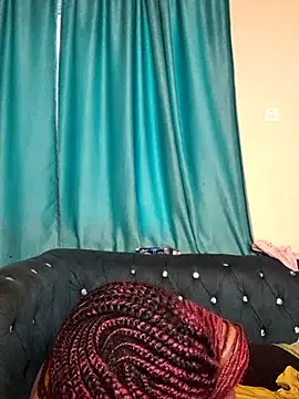 Snapshot of Lil_tatty chatting on May 25, 2026, 4:23 am Lil tatty online show from May 25, 2026, 4:23 am