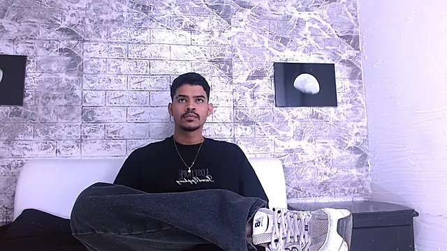 Snapshot of Dannesh_ chatting on May 16, 2026, 3:38 am Dannesh online show from May 16, 2026, 3:38 am