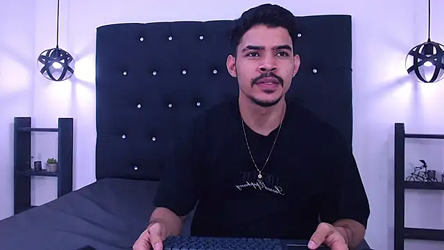 Snapshot of Dannesh_ chatting on May 20, 2026, 3:25 am Dannesh online show from May 20, 2026, 3:25 am