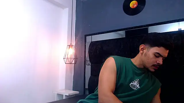 Snapshot of Dannesh_ chatting on May 18, 2026, 2:55 am Dannesh online show from May 18, 2026, 2:55 am
