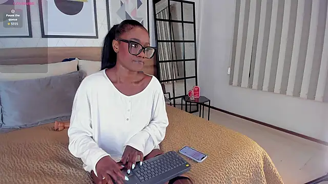Snapshot of ZafiraBlack chatting on June 21, 2026, 3:34 am ZafiraBlack online show from June 21, 2026, 3:34 am