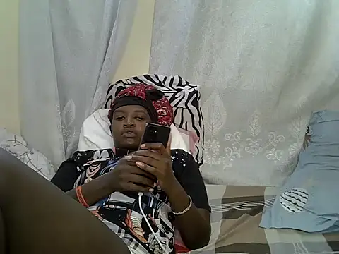Snapshot of Lorainebabes chatting on May 31, 2026, 2:01 pm Lorainebabes online show from May 31, 2026, 2:01 pm