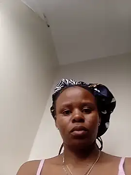 Snapshot of sexy_girlyee chatting on June 24, 2026, 10:07 pm sexy girlyee online show from June 24, 2026, 10:07 pm