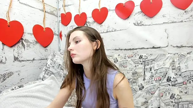 Snapshot of Shyly__Lisa chatting on June 26, 2026, 1:22 am Shyly Lisa online show from June 26, 2026, 1:22 am