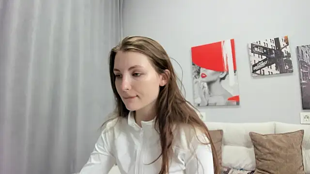 Snapshot of Shyly__Lisa chatting on May 30, 2026, 1:34 am Shyly Lisa online show from May 30, 2026, 1:34 am