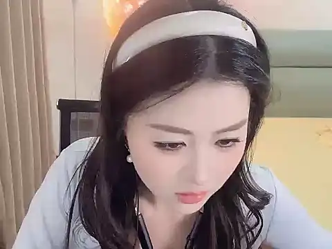 Snapshot of xiaohuli- chatting on May 15, 2026, 10:57 am xiaohuli- online show from May 15, 2026, 10:57 am