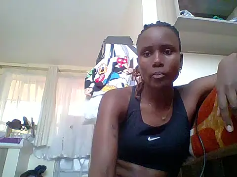 kiki8390 online show from June 15, 2026, 1:44 pm