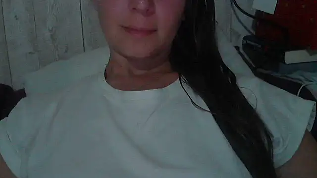Bella--White online show from June 7, 2026, 4:01 pm