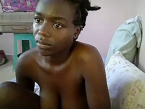 Snapshot of BUNNY_BLISS1 chatting on June 7, 2026, 9:03 am BUNNY BLISS1 online show from June 7, 2026, 9:03 am