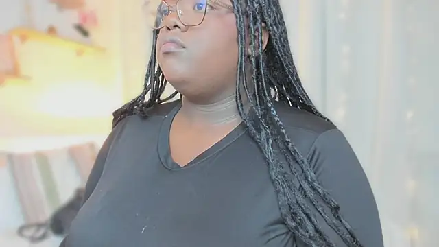 Snapshot of Ayanaa_Ebony_ chatting on June 16, 2026, 11:32 am Ayanaa Ebony online show from June 16, 2026, 11:32 am