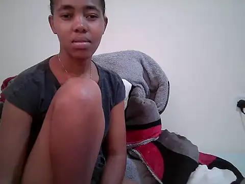 Snapshot of MidnightNala chatting on June 27, 2026, 1:17 pm MidnightNala online show from June 27, 2026, 1:17 pm