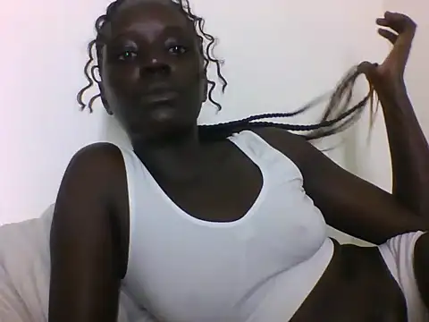 LatishLava online show from May 17, 2026, 2:06 pm