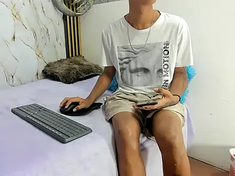 cute boy angelx18 online show from July 1, 2026, 6:52 pm