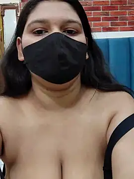 Snapshot of sexyellisa chatting on May 18, 2026, 3:39 pm sexyellisa online show from May 18, 2026, 3:39 pm
