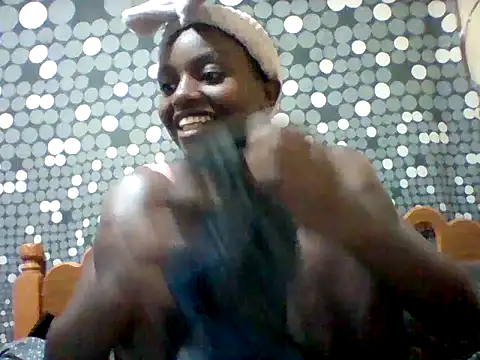 Snapshot of liligal chatting on July 10, 2026, 3:39 am liligal online show from July 10, 2026, 3:39 am