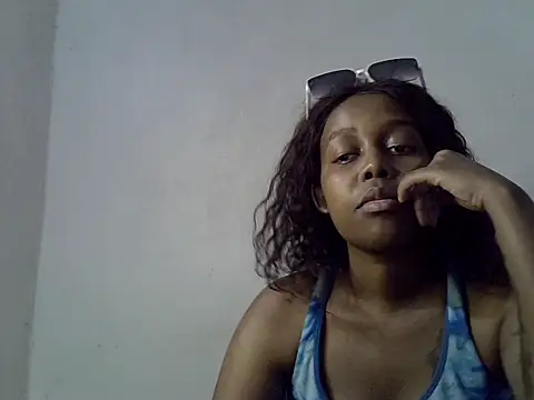 Bianca0011 online show from May 23, 2026, 4:28 pm