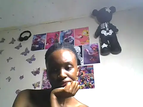 Snapshot of loversoncam chatting on June 9, 2026, 4:35 am loversoncam online show from June 9, 2026, 4:35 am