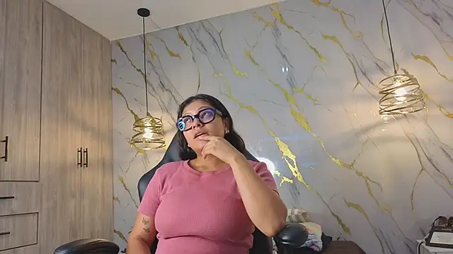 Snapshot of MarianaSecretx chatting on May 19, 2026, 12:23 pm MarianaSecretx online show from May 19, 2026, 12:23 pm