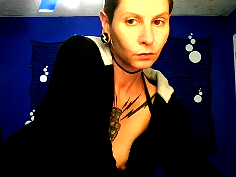 Snapshot of LaFemmeCyberObscura chatting on May 16, 2026, 3:11 pm LaFemmeCyberObscura online show from May 16, 2026, 3:11 pm