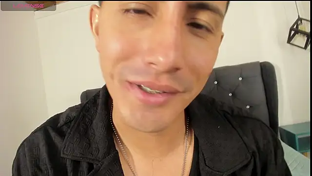 Snapshot of marcos_vieyra chatting on June 9, 2026, 7:48 pm marcos vieyra online show from June 9, 2026, 7:48 pm